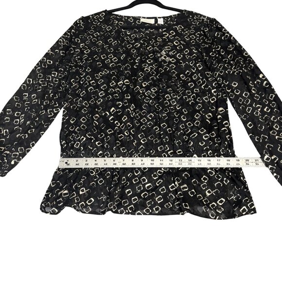 Chicos Black & White Semi-Sheer Geo Burnout Peasant Top Size 2 Polyester/Rayon B - Picture 11 of 11